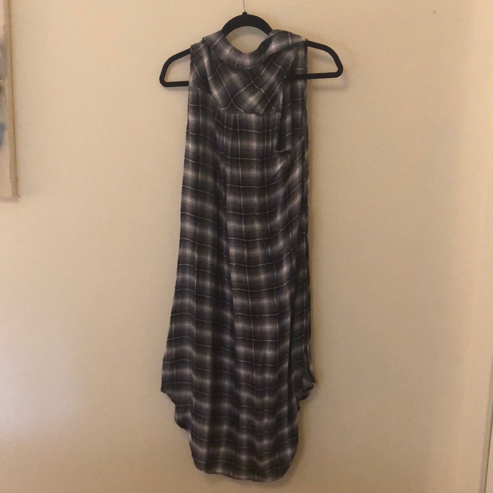 long plaid button down - Picture 4 of 4